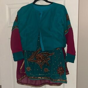 NWT! Desi Sari, teal and magenta embroidered